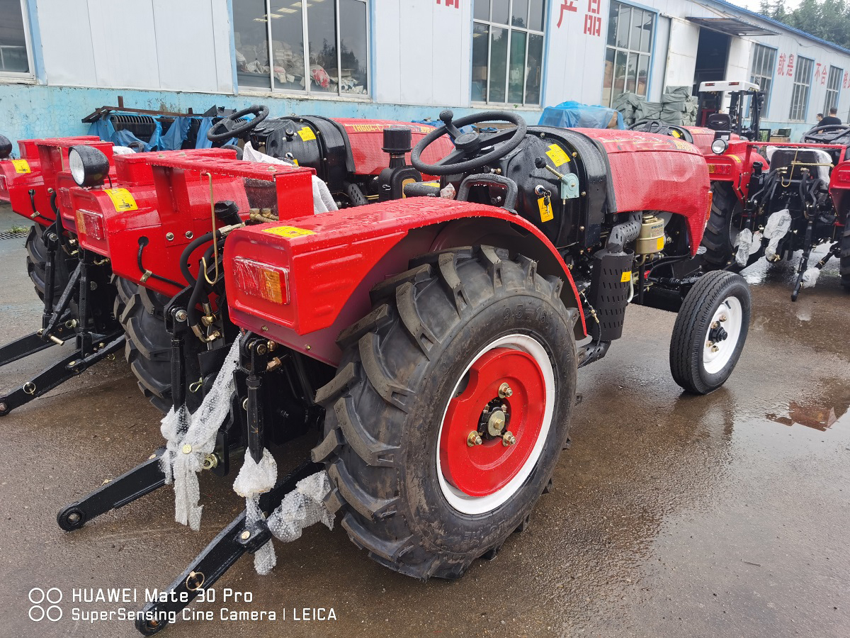 TH500 farm tractor