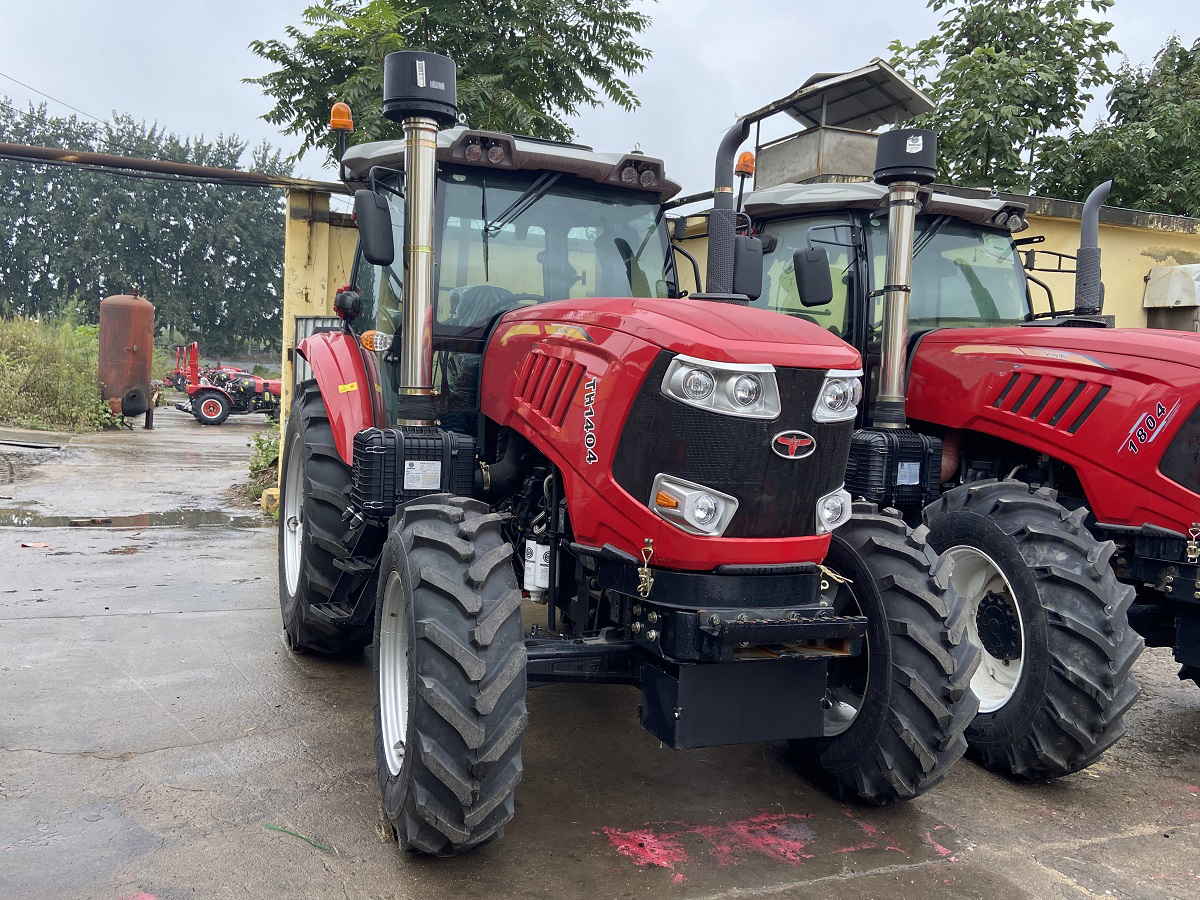 TH1404 farm tractor